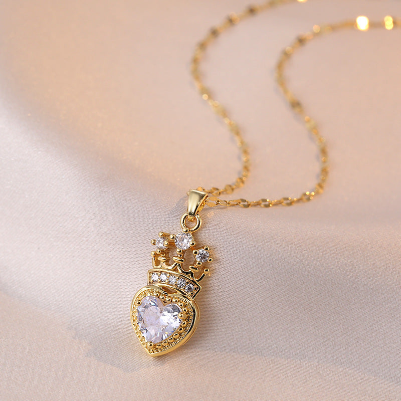 Loving Heart Zircon New Pendant Elegant Gem