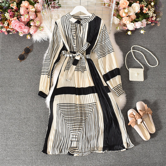 Hong Kong-Style Retro Lace-Up Dress