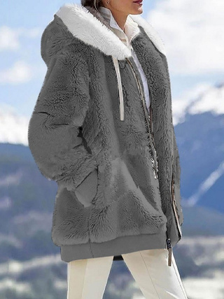 Plush Long Sleeves With Zippered Pockets And Hooded Warm Jacket