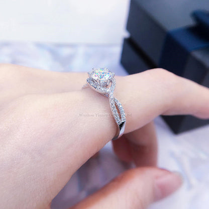 Female Ring Moissanite Ring