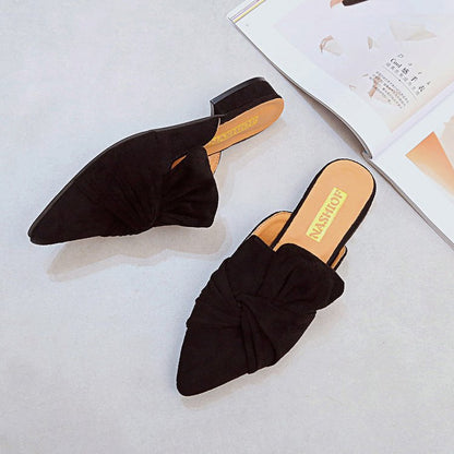 Suede pointed slippers