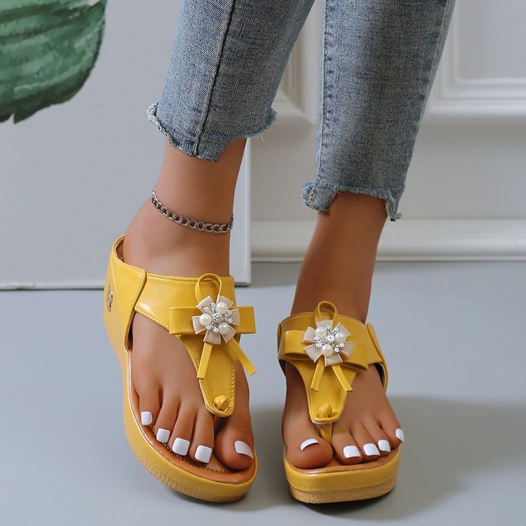 Women's Flower Flip Flops Large Size Beach Shoes