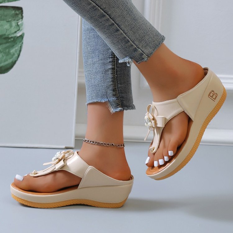 Women's Flower Flip Flops Large Size Beach Shoes
