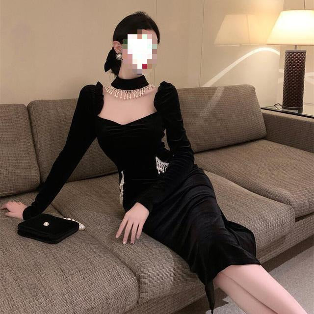 Puffy Sleeves Square Collar Pearl Bib Velvet Black Dress Dress