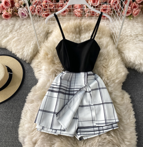 High Waisted Plaid Fake Two Piece Suspender Hakama