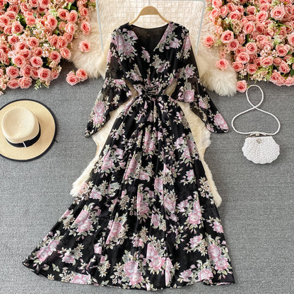 Women's Fashionable V-neck Floral Chiffon Dress